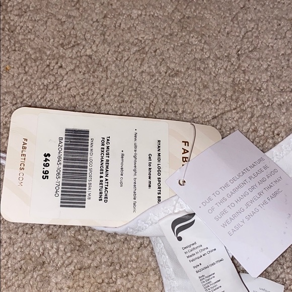 Fabletics White Crop Tank Size M - Picture 2 of 4